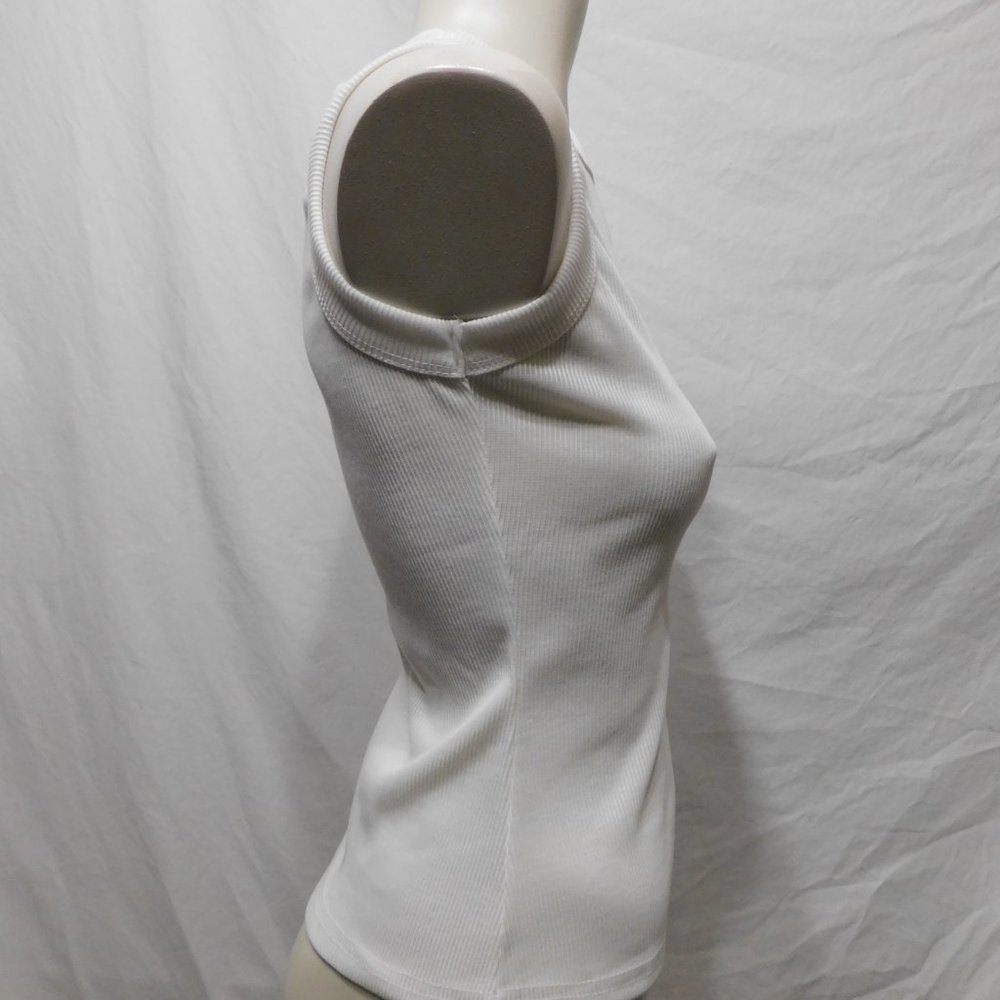 Ribbed Tank Top - Picture 2 of 3